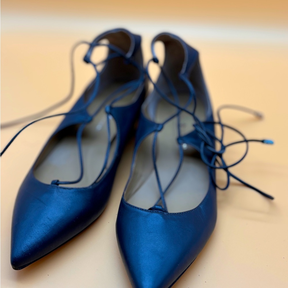 Vero Cuio Blue Leather Poppy Delevingne Pointed Toe Ankle Wrap Flats Size 39